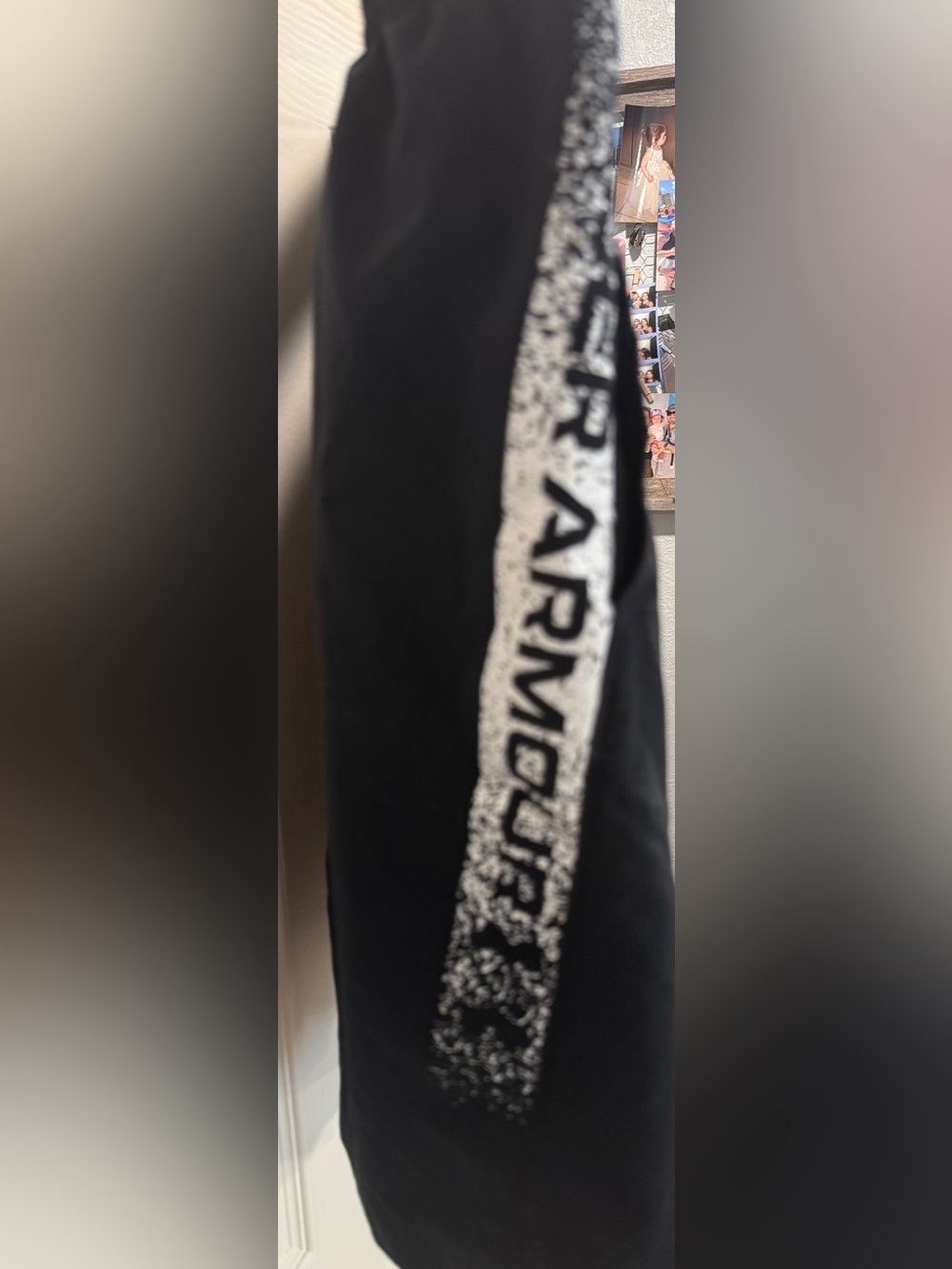 Under Armour Men’s Woven Graphic Shorts Size L Black Gym Workout Athletic Loose - Picture 3 of 5